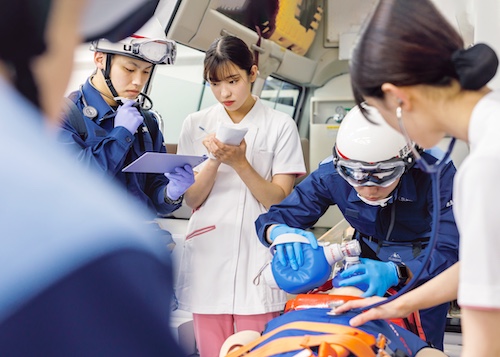 東京医薬看護専門学校・TOKYO COLLEGE OF MEDICO-PHARMACO-NURSING TECHNOLOGY