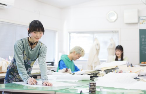 クリエーター_I6A7176